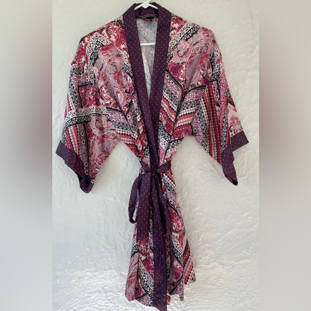 Victoria’s Secret Purple/Red Paisley Satin Silky Robe, Interior/Exterior Tie;M/L